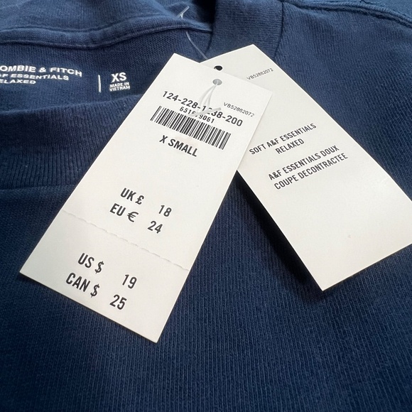 Bundled [A&F] Essential NWT Abercrombie Navy Gray Tee T-Shirts | XS Small Medium - Picture 10 of 15